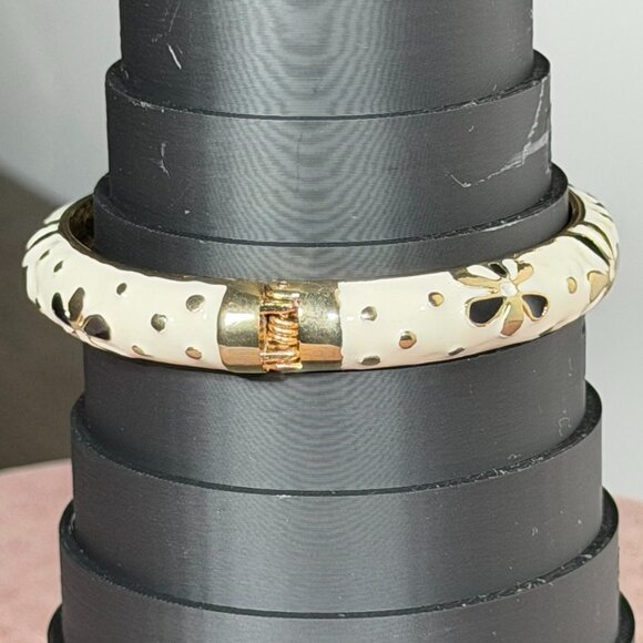 White, Gold & Black Enamel Cloisonné Flower Bangle Bracelet - Picture 4 of 9